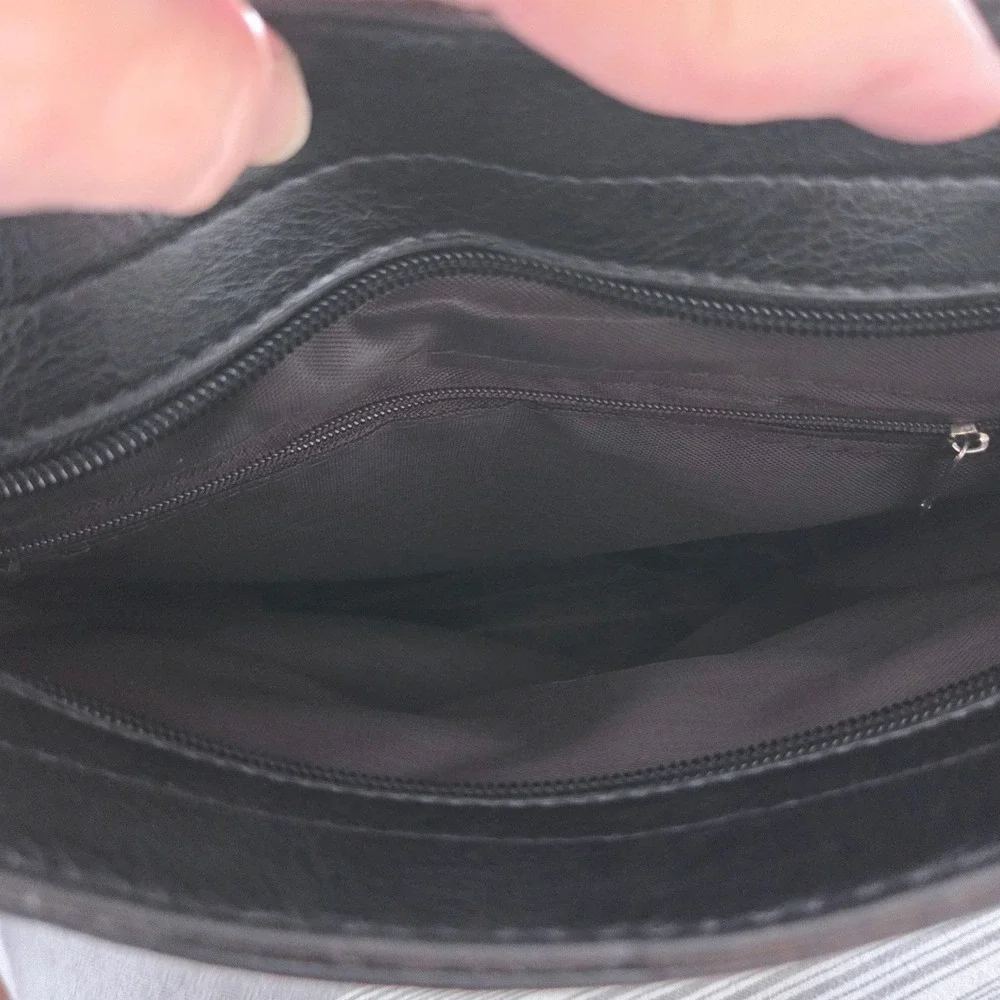 Jeep Buluo Black Vegan Leather Crossbody Messenger Bag Adjustable Strap‎